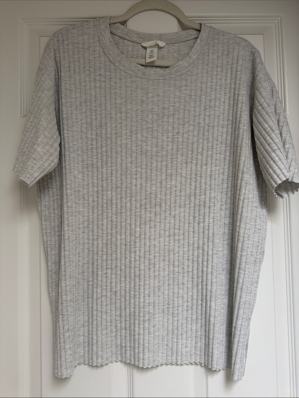 Women’s  Short-Sleeve Ribbed Crewneck Shirt - Light Gray